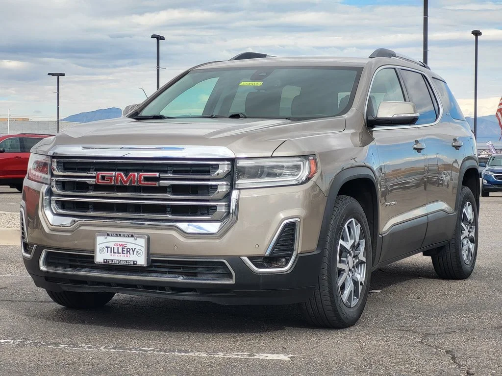 Used 2023 LIGHT STONE METALLIC GMC SLT image 4