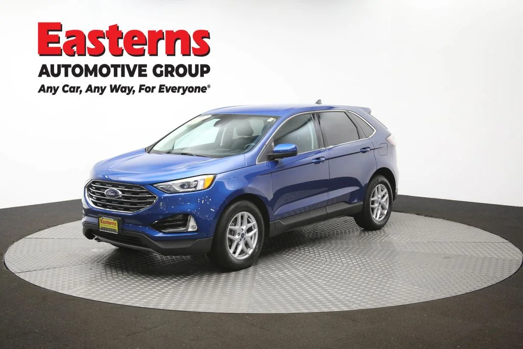 Used 2021 Blue Ford SEL image 54