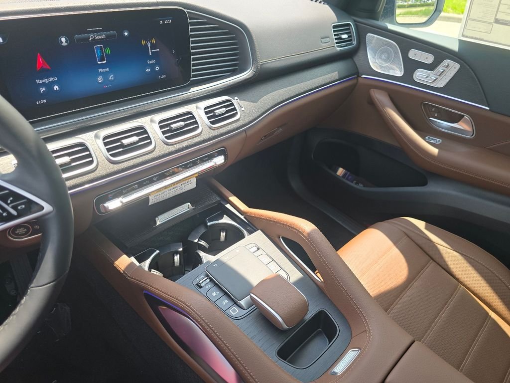 New 2026 MANUFAKTUR Moonlight White Metallic Mercedes-Benz GLE 450 Coupe image 32