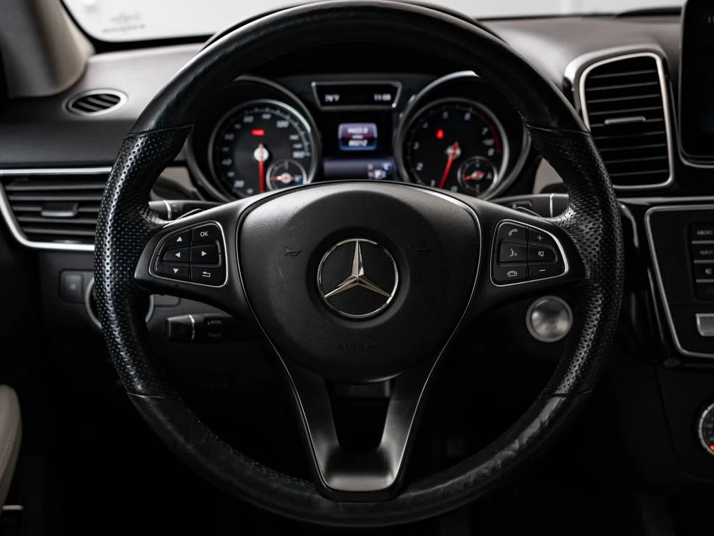 Used 2017 Diamond Silver Metallic Mercedes-Benz GLE 350 image 42