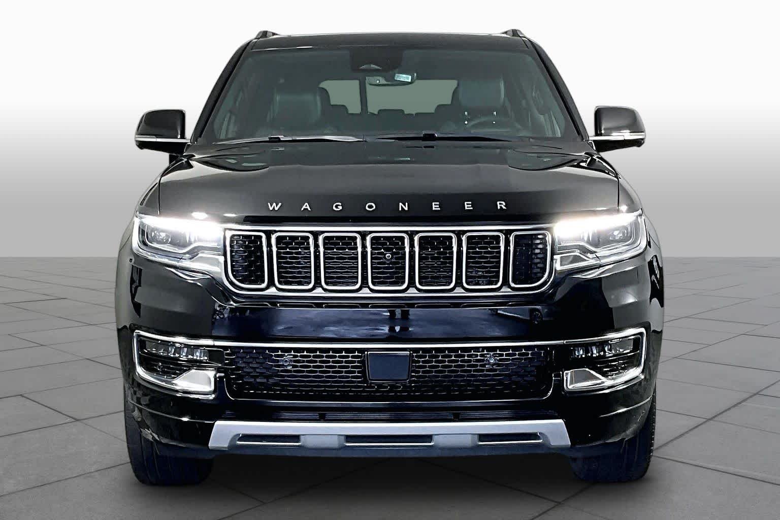 Certified Used 2024 Diamond Black Crystal Pearlcoat Jeep Series II image 4