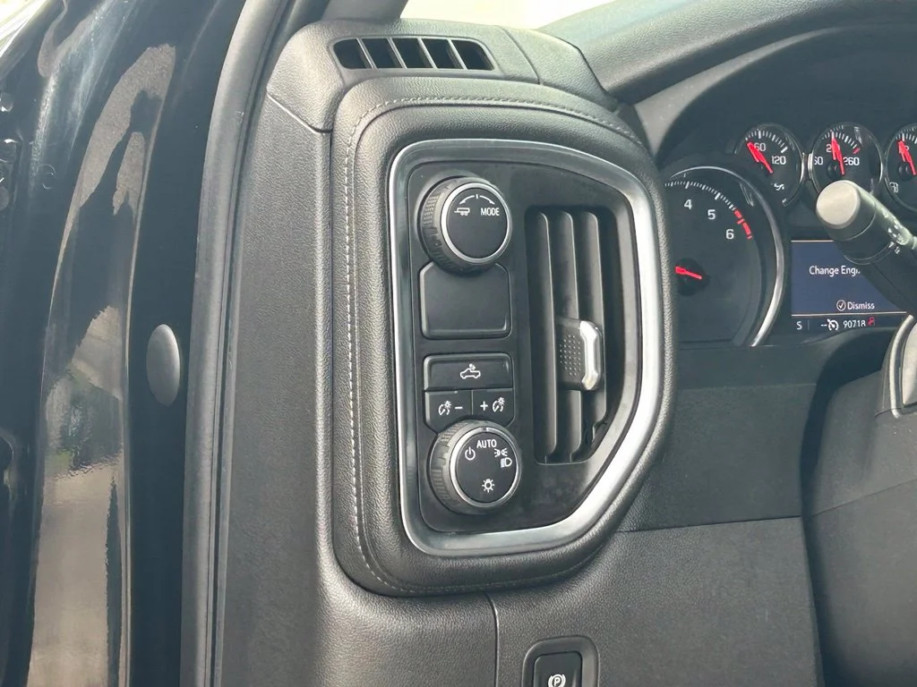 Used 2020 Black Chevrolet LT image 35