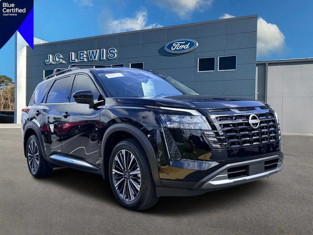 Used 2026 Black Nissan Platinum image 1