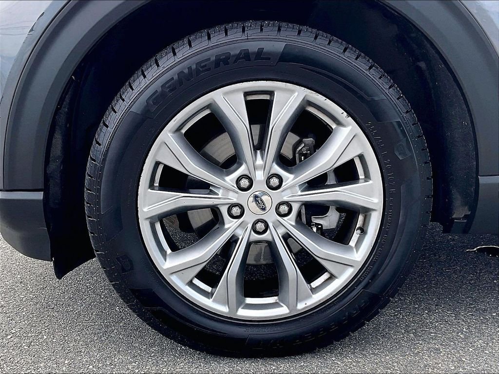 Used 2021 Gray Ford Limited image 7