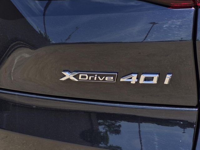 Used 2023 Black Sapphire Metallic BMW xDrive40i image 11