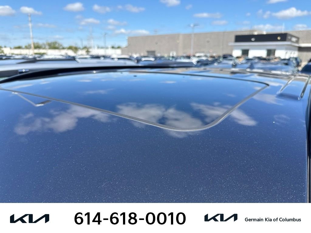 Used 2022 Gray Kia SX image 7