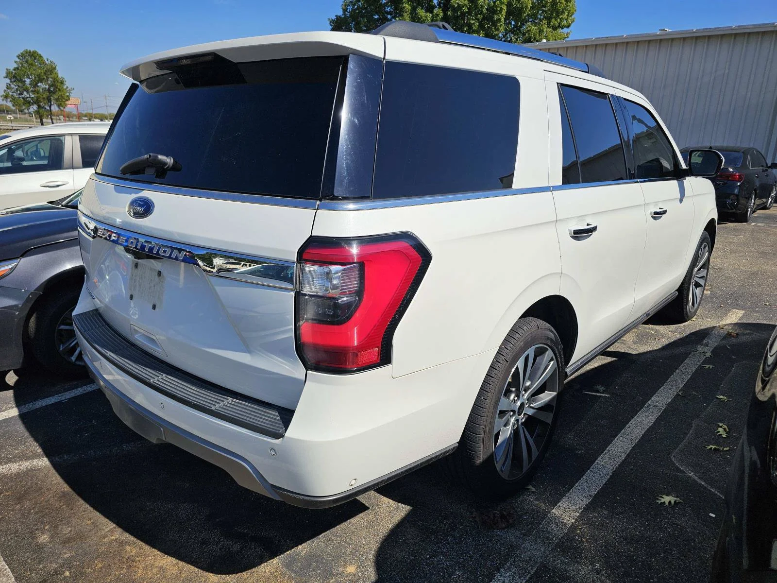 Used 2020 White Ford Limited image 16
