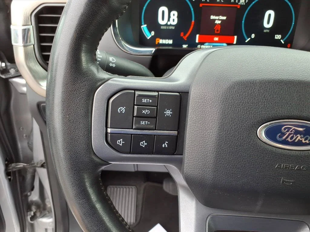 Used 2023 Iconic Silver Metallic Ford LARIAT image 15