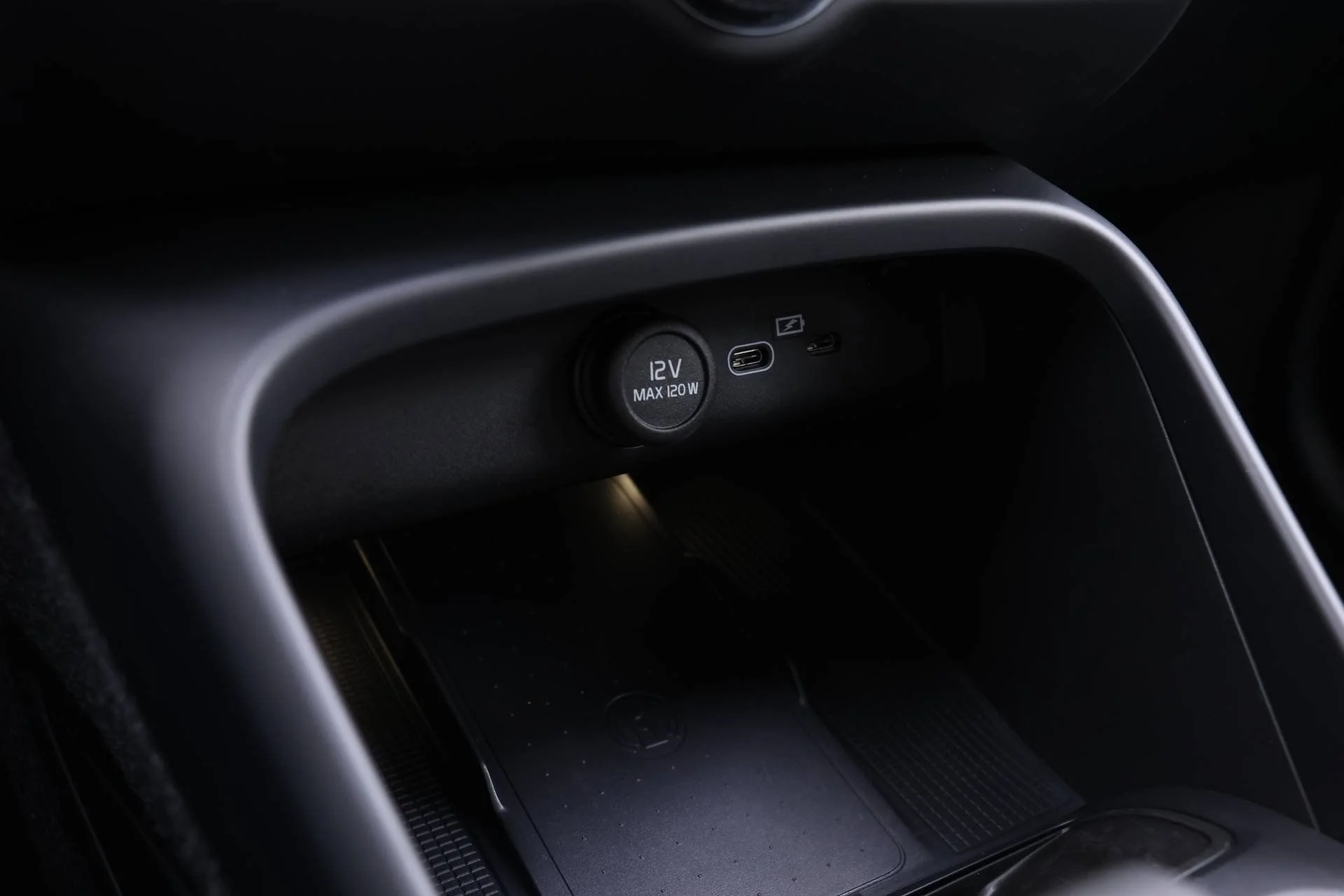 2026 Volvo XC40 Core - Photo 10