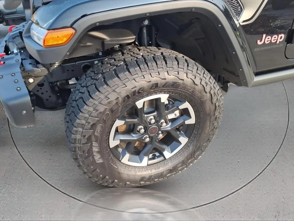 New 2026 Black Clear-Coat Exterior Paint Jeep Shadow Ops image 4