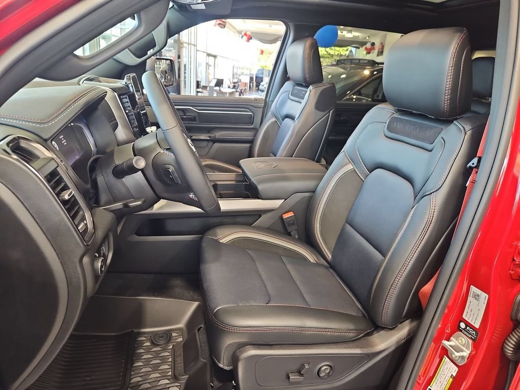 New 2026 Molten Red Pearl-Coat Exterior Paint RAM Laramie image 11
