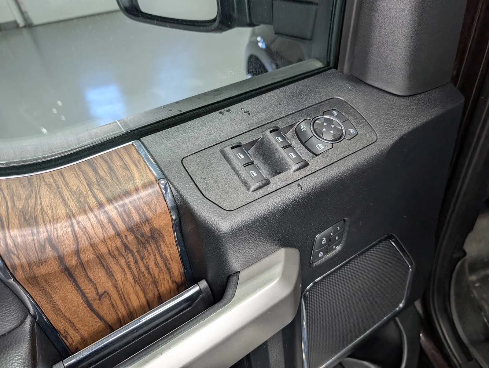 Used 2019 Magma Red Metallic Ford LARIAT image 42