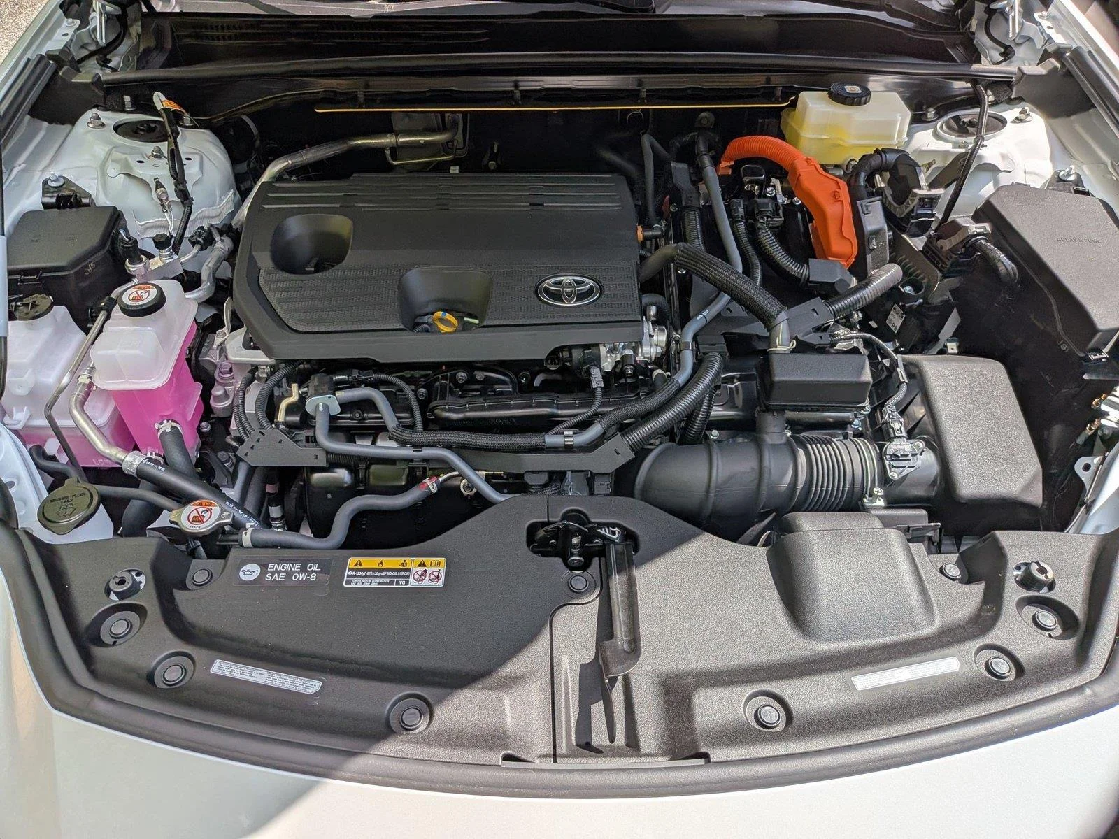 Used 2025 Oxygen White Toyota Limited image 39