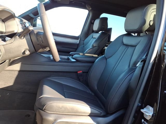 New 2026 High Gloss Black Exterior Paint Jeep Limited Altitude image 12