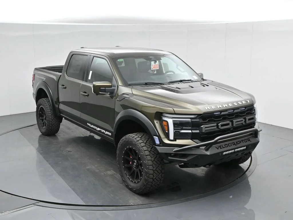 New 2025 Shelter Green Ford Raptor image 41