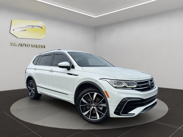 Used 2022 White Volkswagen SEL R-Line image 1