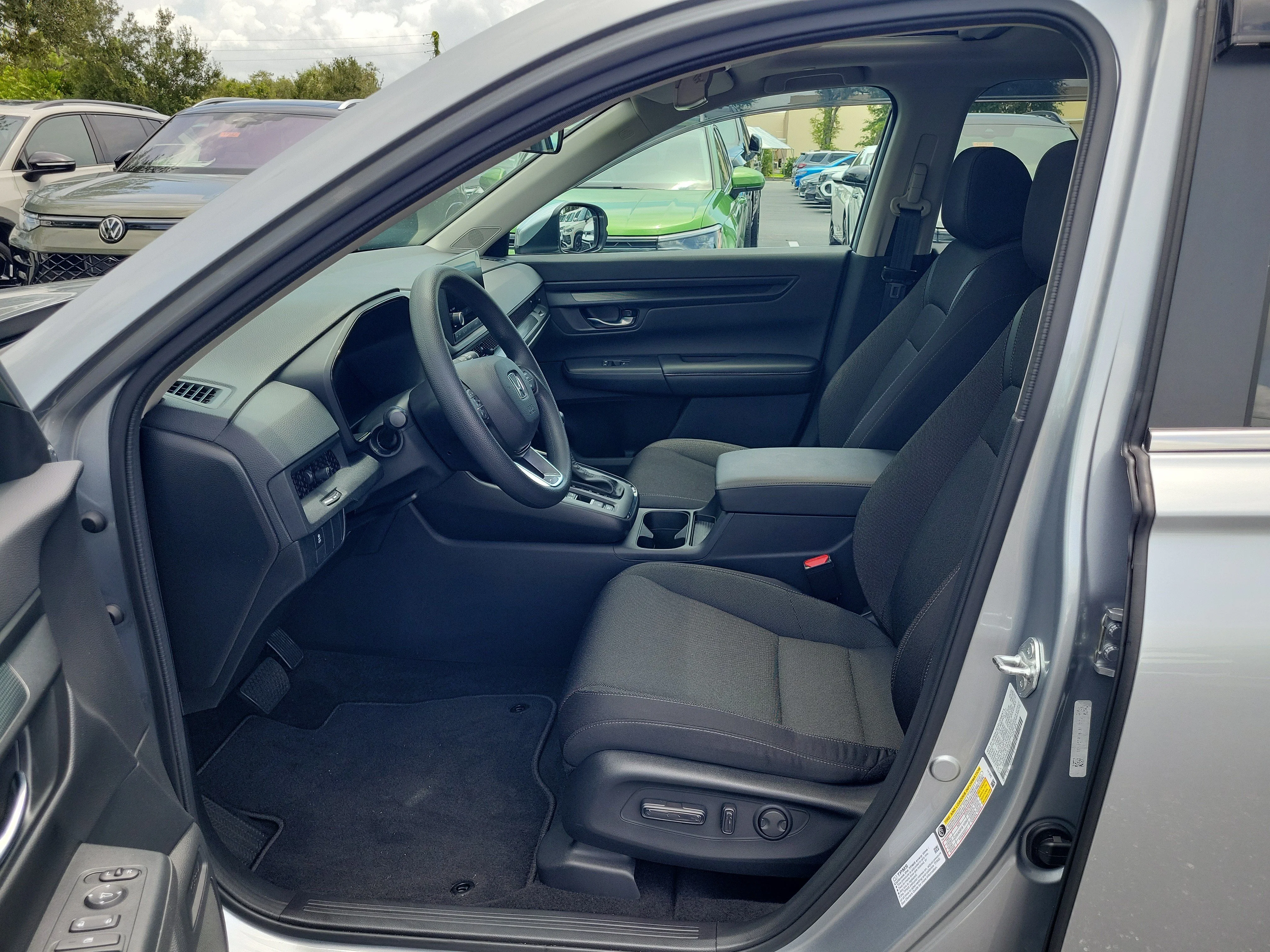 2025 Honda CR-V EX - Photo 15