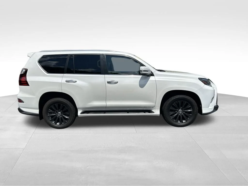 Used 2022 White Lexus 460 Luxury image 6