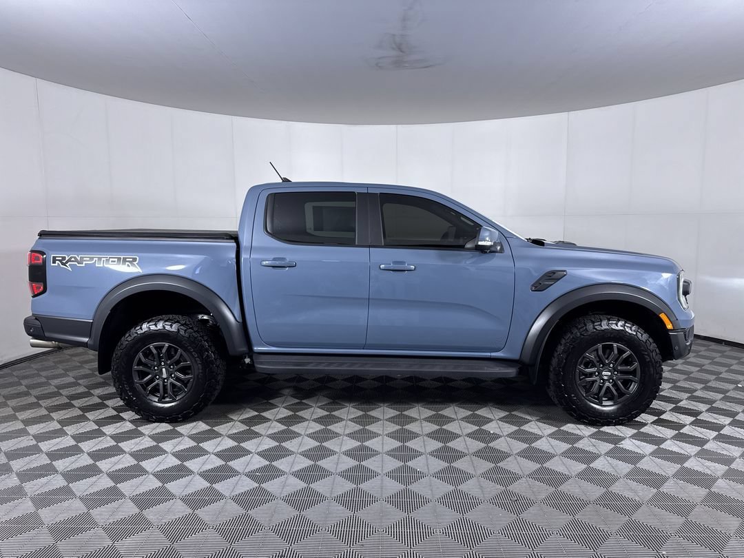 Used 2024  Ford Raptor image 10