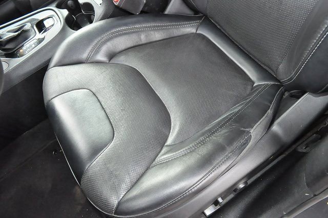 Used 2022 Gray Jeep Limited image 11