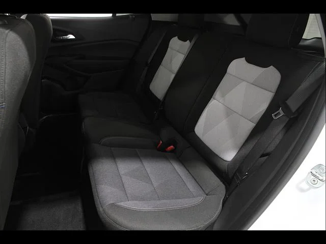 2024 Chevrolet Trax LS - Photo 18