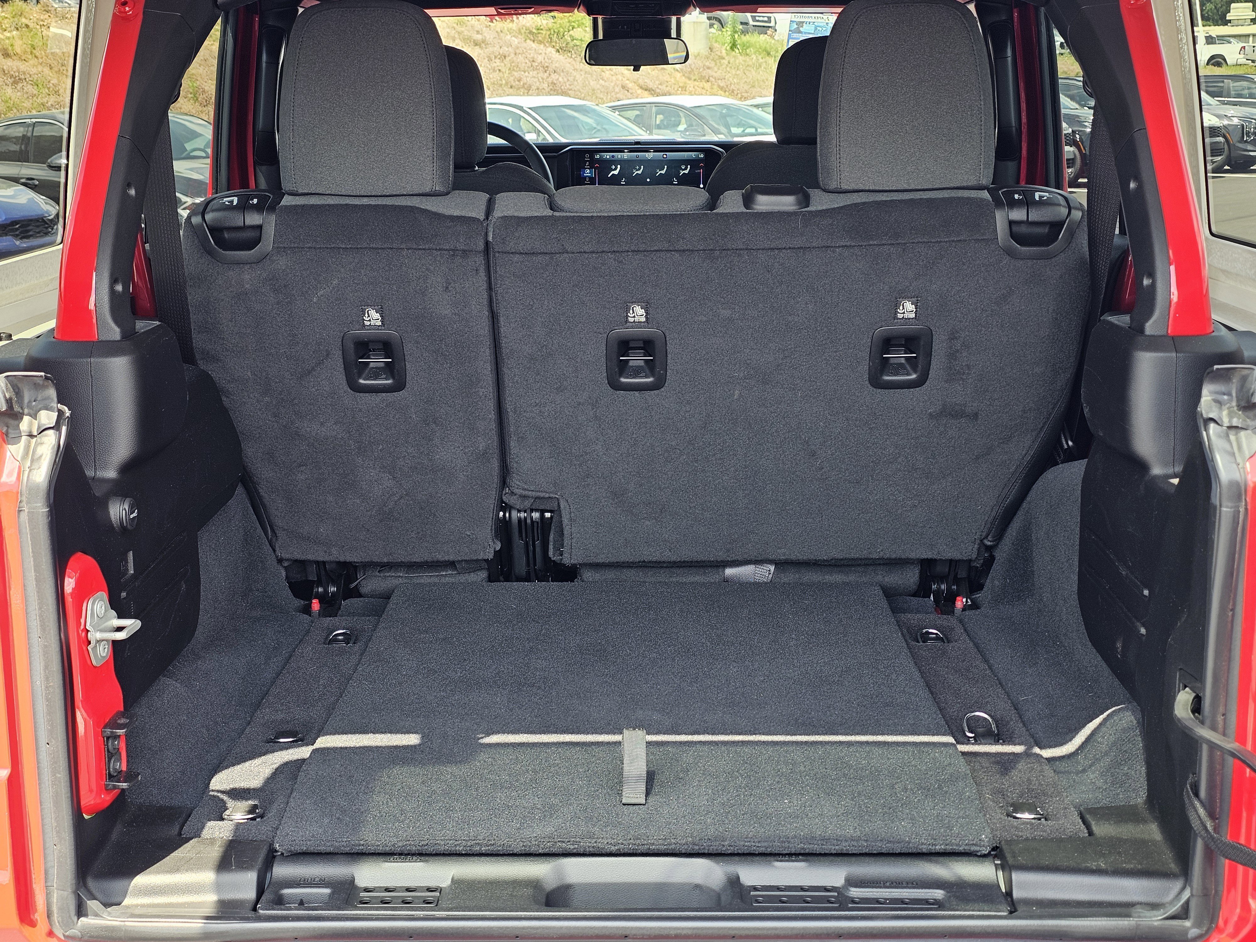 2024 Jeep Wrangler 4-Door Sahara - Photo 12