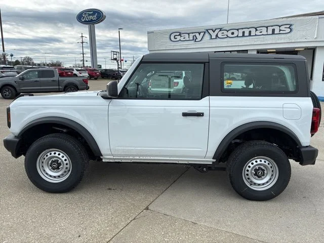 New 2026 Oxford White Ford Base image 2