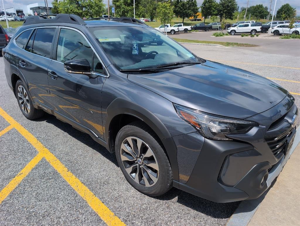 Used 2023 Magnetite Gray Metallic Subaru Limited image 1