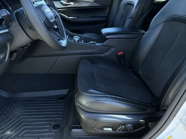 Used 2023 White Jeep Altitude X image 21