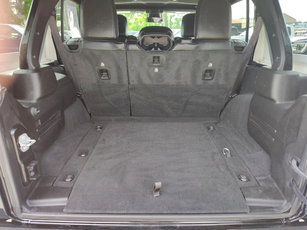 Used 2024 Black Clearcoat Jeep Sahara image 12