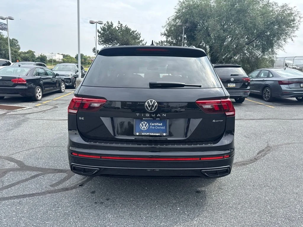 Certified Used 2023 Deep Black Pearl Volkswagen 2.0T SE R-Line Black image 16