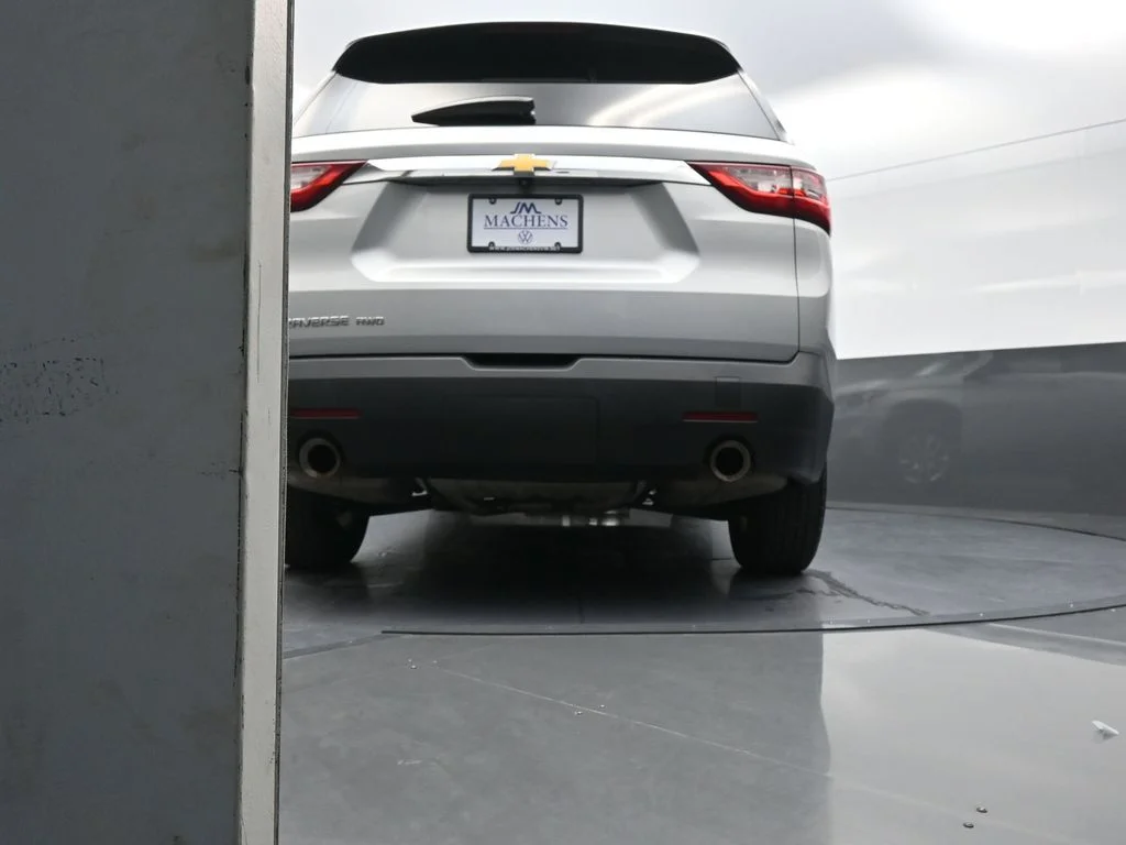 Used 2020 Silver Chevrolet LS image 26
