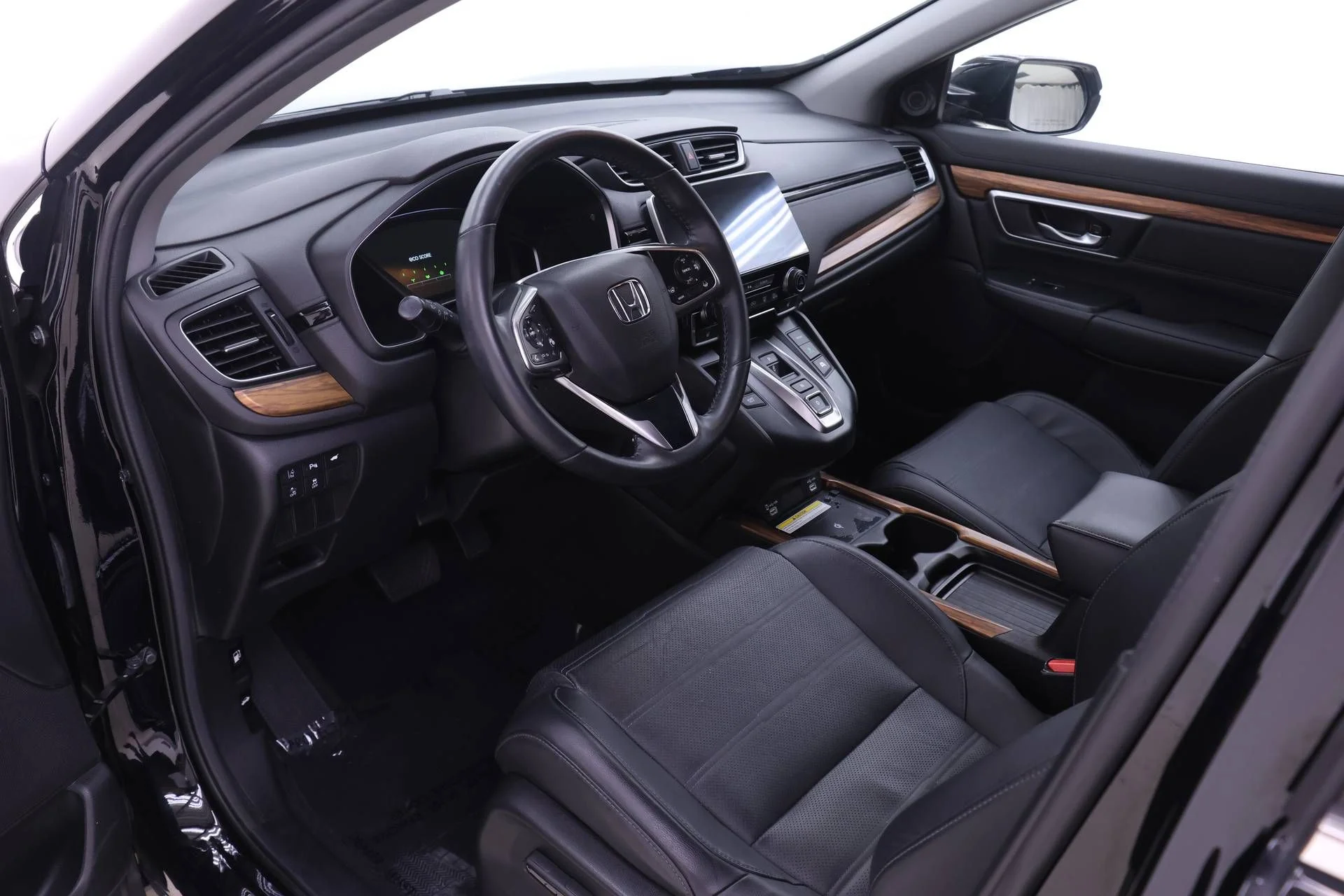 Certified Used 2022 Crystal Black Pearl Honda Touring image 3