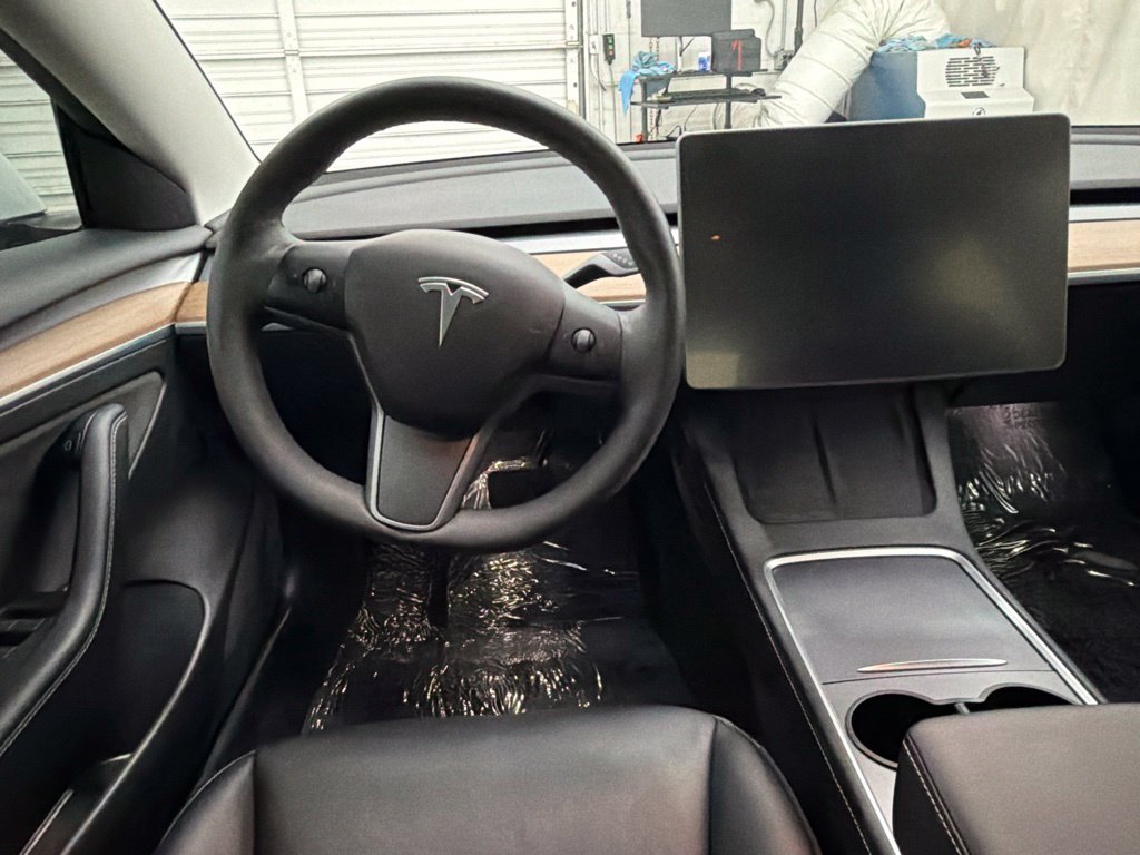 Used 2021 White Tesla Long Range image 21