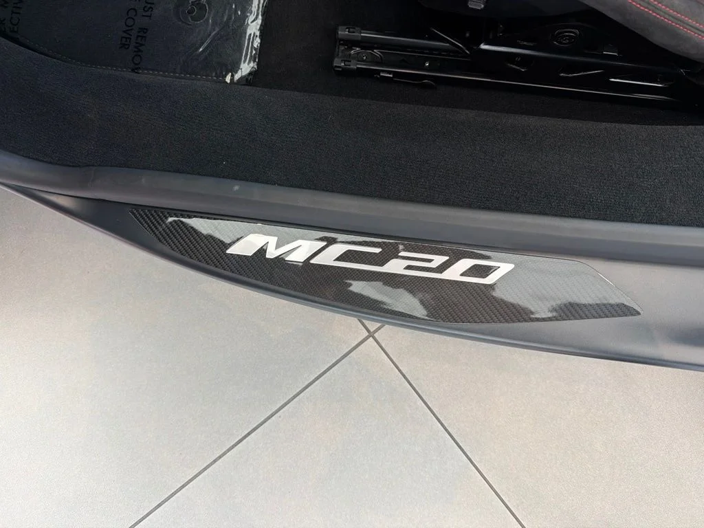 Used 2023 Bianco Audace Matte Maserati Cielo image 24