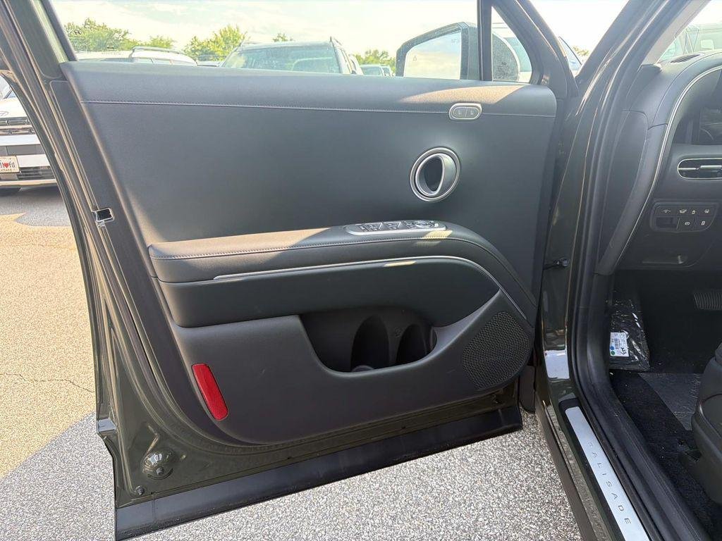 New 2026 Silver Hyundai SEL Premium AWD image 15