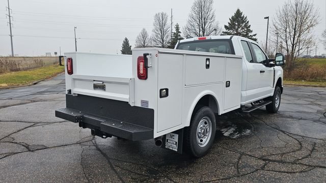 New 2026 Oxford White Ford XL image 5