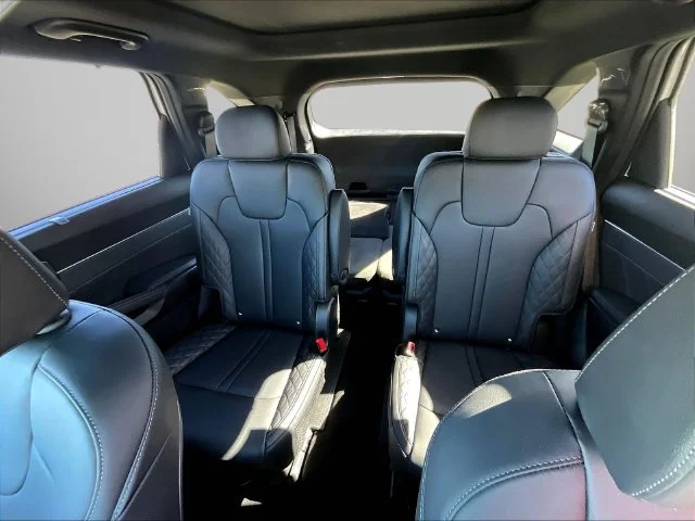 Used 2026 White Kia SX Prestige image 26