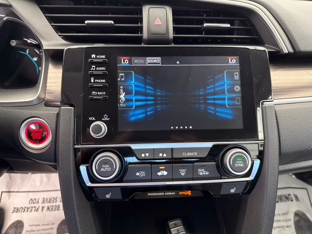 2019 Honda Civic EX 4dr Car Slide 20