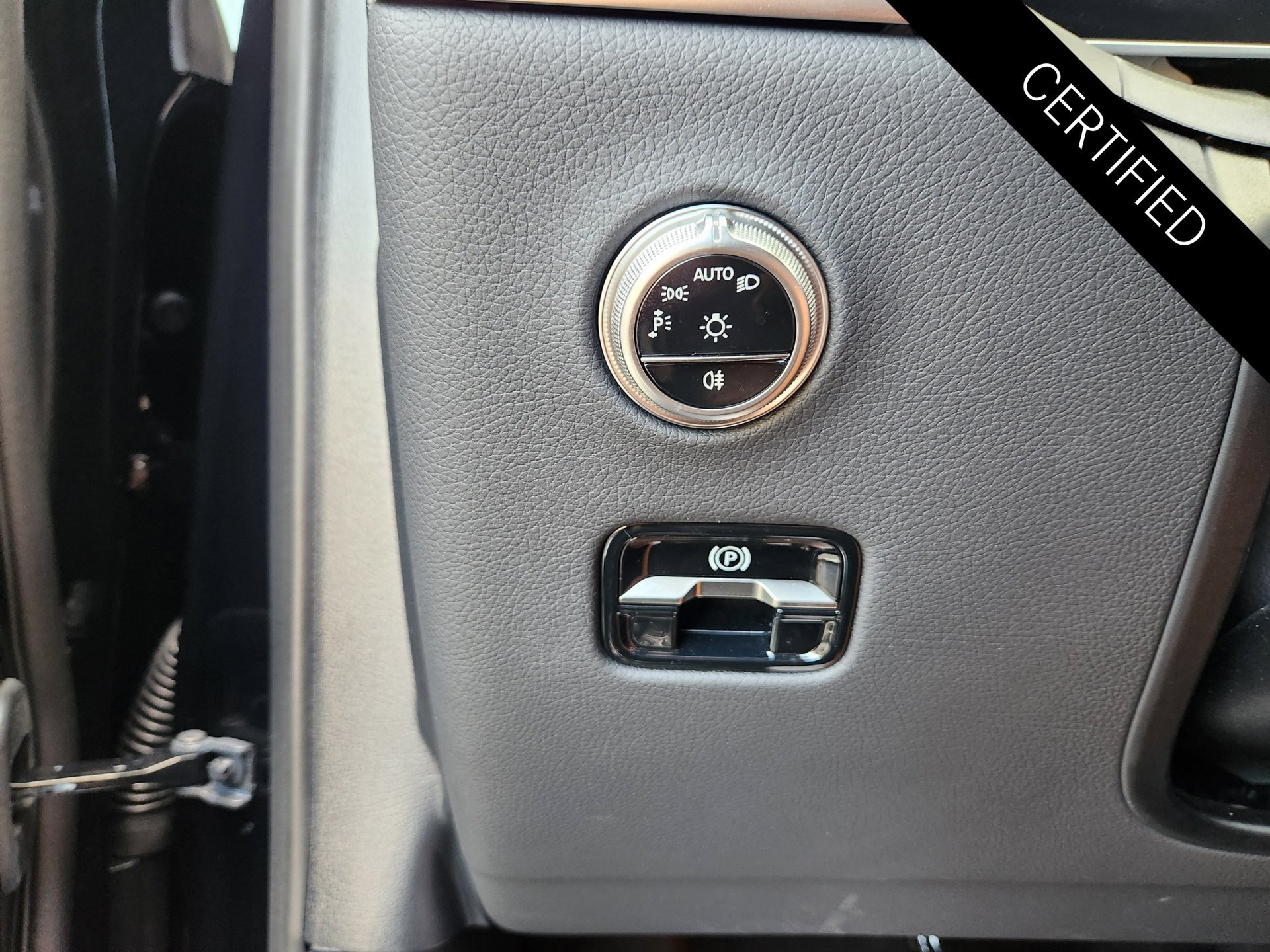 Certified Used 2026 Black Mercedes-Benz GLC 300 image 23