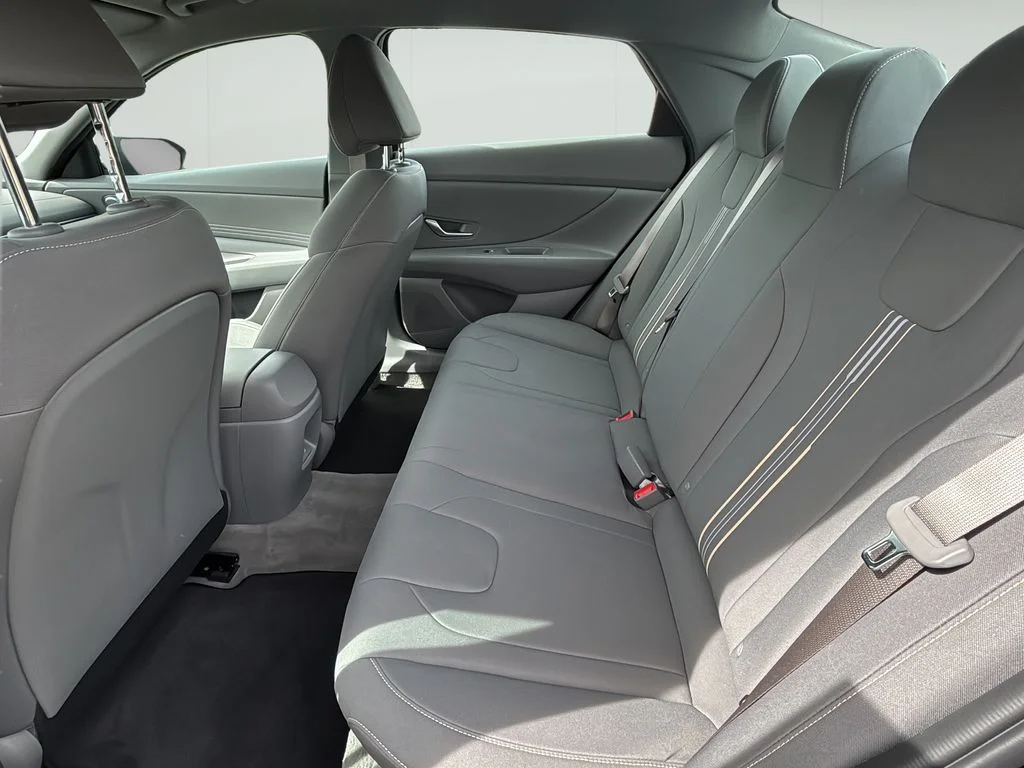 Certified Used 2025 Abyss Black Hyundai SEL Sport image 16