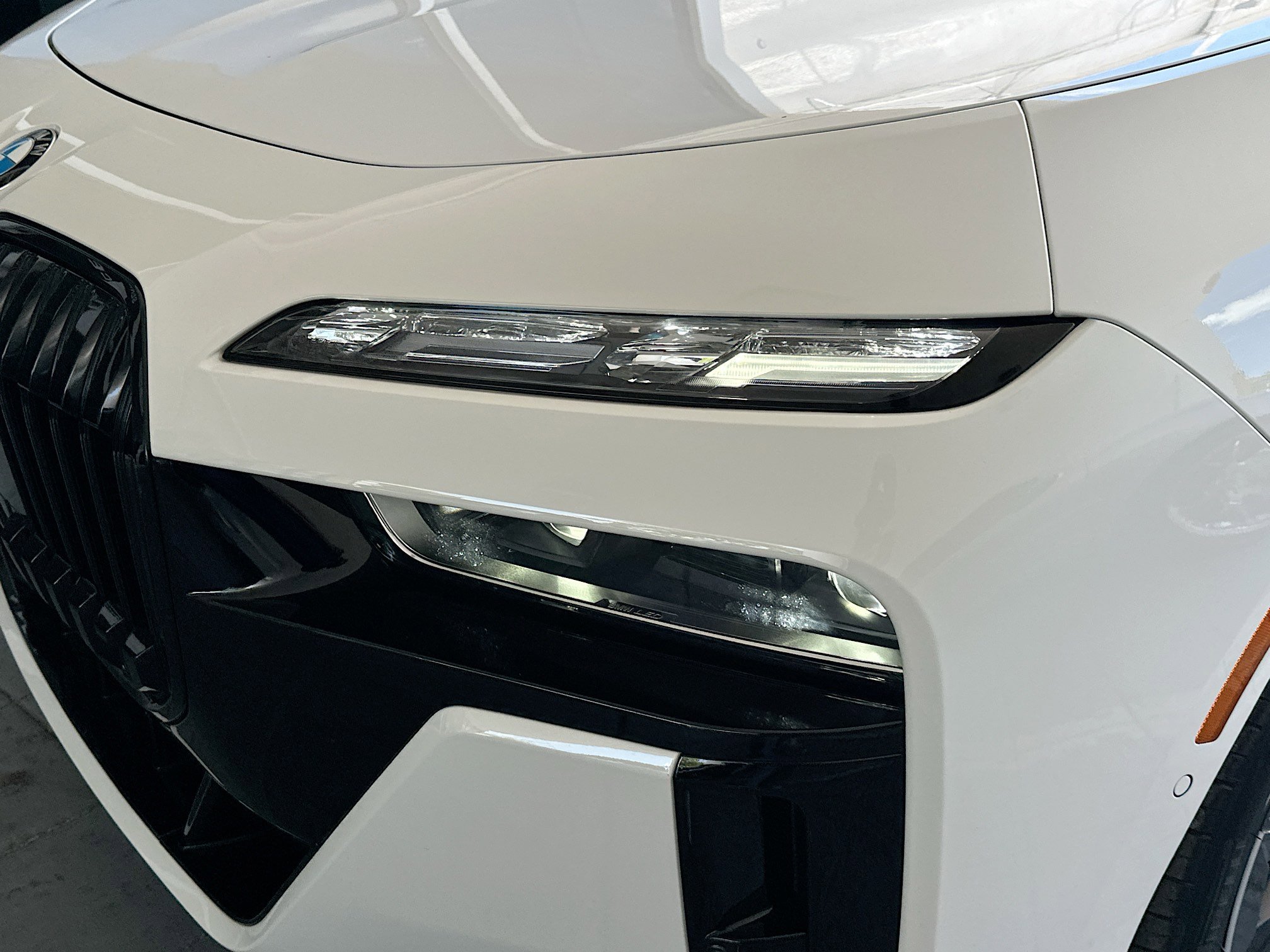 Certified Used 2023 Alpine White BMW 760i xDrive image 28