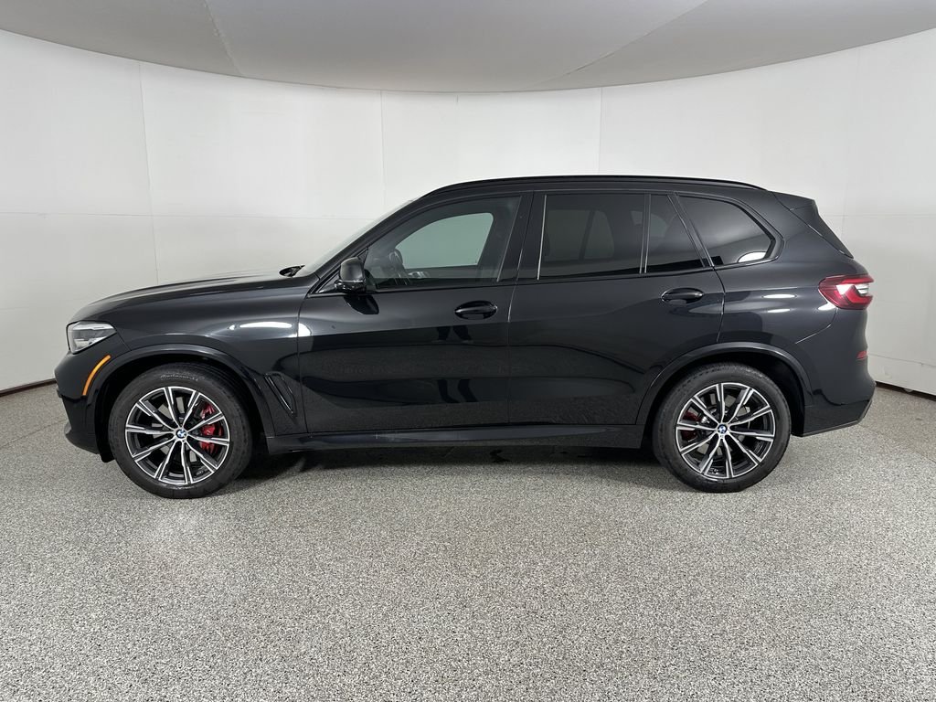 Used 2021 Black BMW xDrive40i image 6