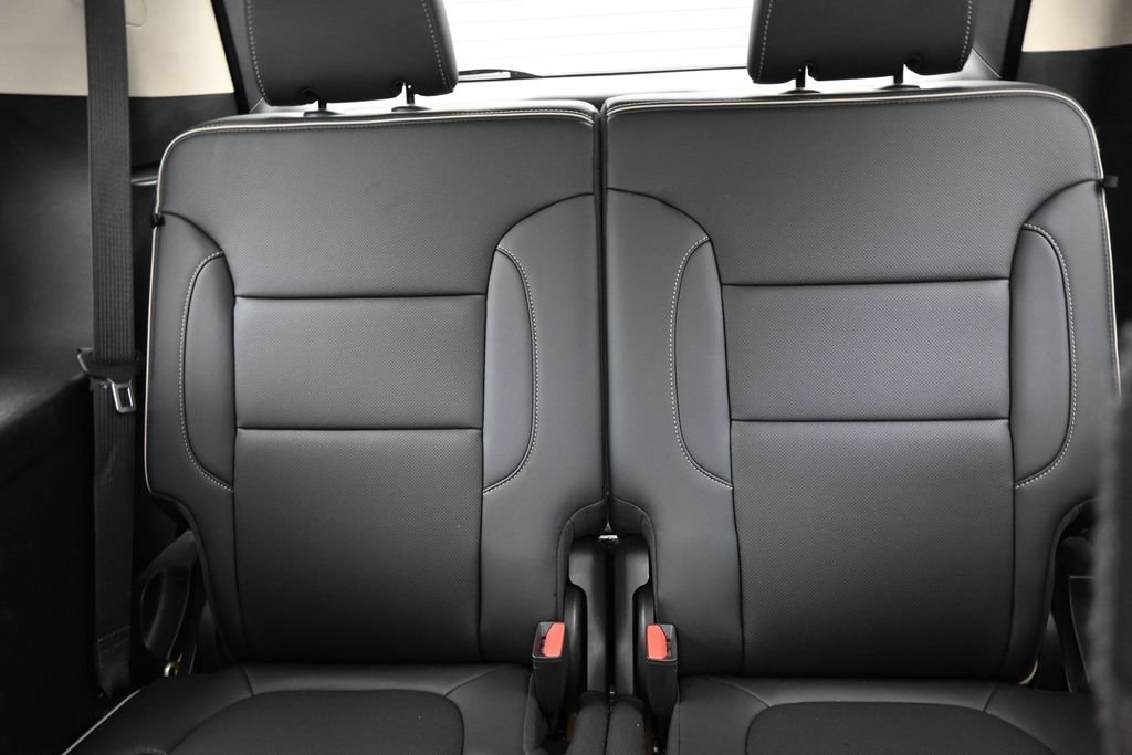 Used 2022 Ebony Twilight Metallic GMC Denali image 28