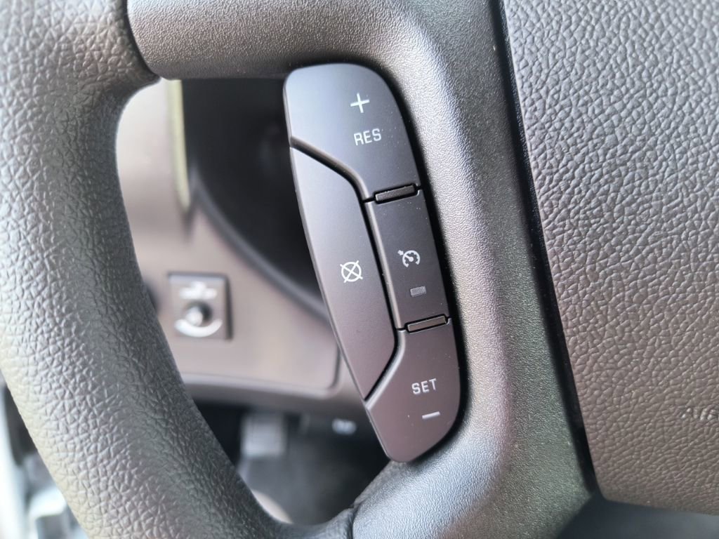 2025 Chevrolet Express Cargo Work Van - Photo 26