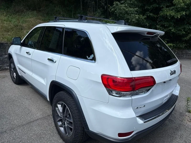 Used 2019 White Jeep Limited image 4