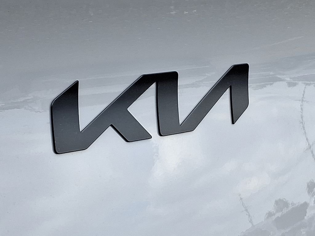 New 2026 Wolf Gray Kia X-Line image 11