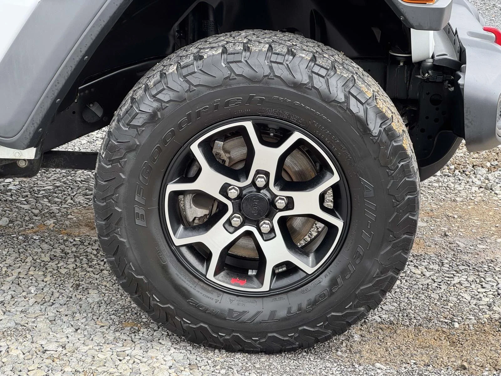 Used 2020 Bright White Clearcoat Jeep Rubicon image 29