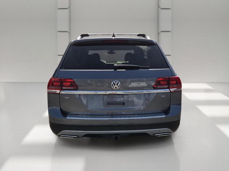 Used 2019 Reflex Silver Metallic Volkswagen 3.6L V6 SE W/TECHNOLOGY FWD image 4