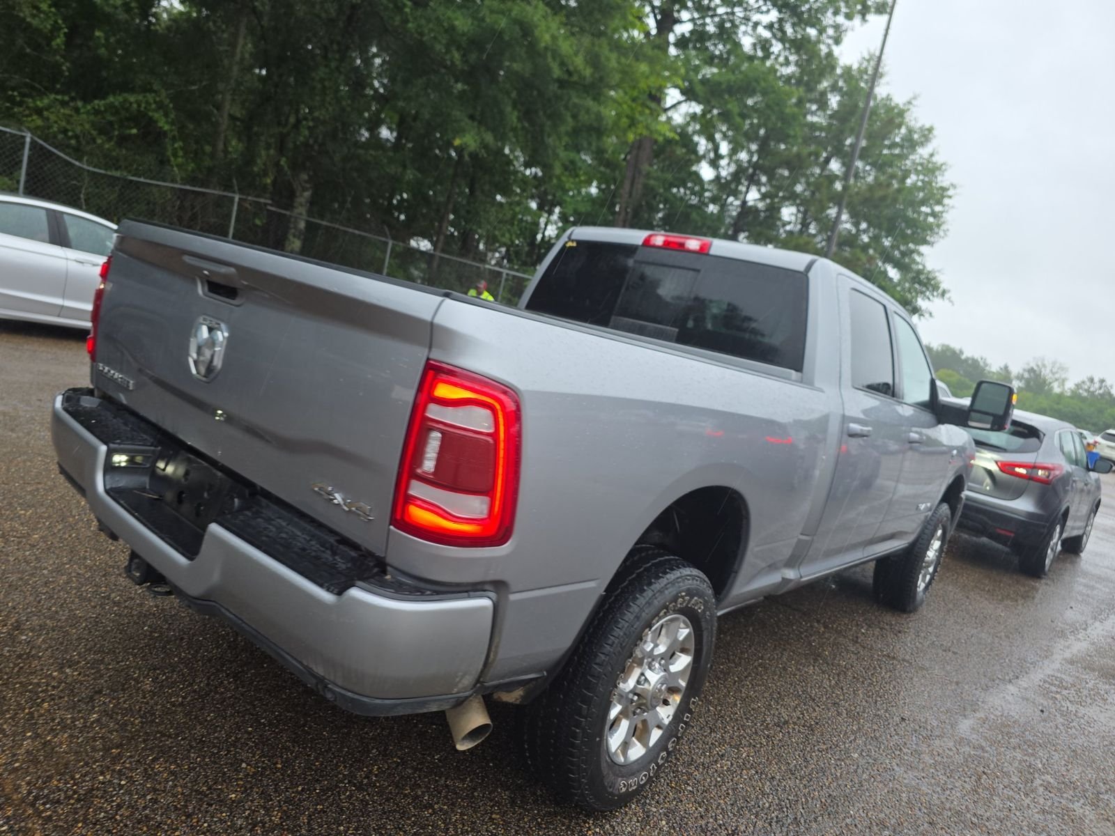 Used 2024 Silver Ram Laramie image 4
